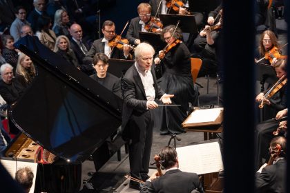 Smetanova Litomyšl: Zahajovací koncert, 12. června 2026, Státní zámek Litomyšl – Seong-Jin Cho, David Robertson a Česká filharmonie (zdroj Smetanova Litomyšl)