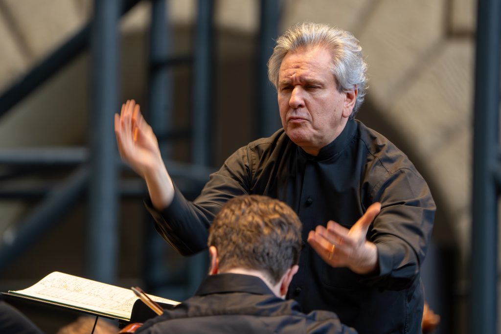 68. ročník festivalu Smetanova Litomyšl, 20. června 2026, II. zámecké nádvoří státního zámku Litomyšl – Antonio Pappano (foto Ivan Krejza)