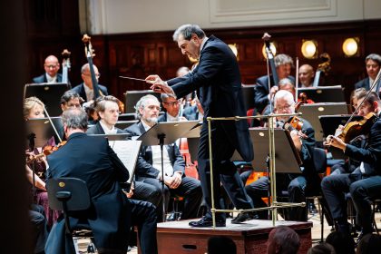 Pražské jaro: Závěrečný koncert, 4. června 2026, Obecní dům, Smetanova síň – Daniele Gatti a Sächsische Staatskapelle Dresden (foto Michal Fanta)