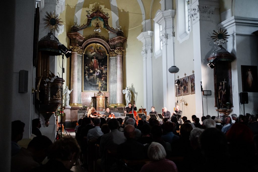 XXXI. ročník festivalu Concentus Moraviae: Pavel Haas Quartet, Karel Dohnal, Přemysl Vojta, Tomáš Františ , Karel Dohnal, 8. června 2026, kostel sv. Václava, Tišnov (zdroj Concentus Moraviae, foto Andrea Myška)