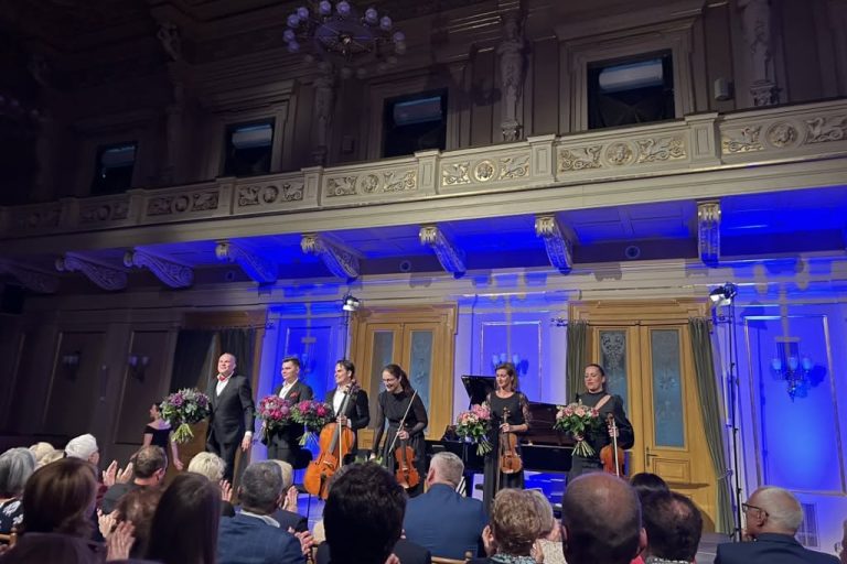 XXXI. ročník festivalu Concentus Moraviae: Kvarteto České filharmonie & Lukáš a David Marečkovi, 6. června 2026, Besední dům, Brno – David Mareček, Lukáš Mareček, Kvarteto České filharmonie, Irena Jakubcová, Petra Brabcová, Eva Krestová, Václav Petr (foto Dagmar Vobecká)