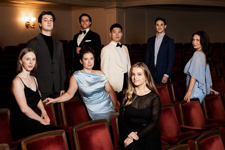 Junges Ensemble Semperoper (foto Kristof Kovacs)