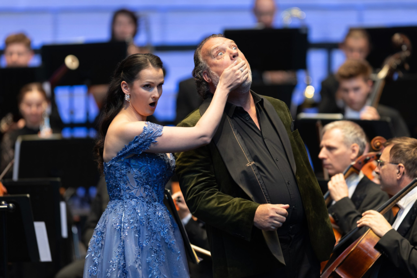 Smetanova Litomyšl 2026: Slávka Zámečníková, Bryn Terfel, 2. července 2026, Litomyšl (zdroj Smetanova Litomyšl, foto František Renza)