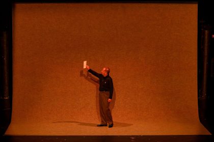 Richard Ayres: No. 61 (David) – Nicholas Isherwood , 23. června 2026, Divadlo Antonína Dvořáka, Ostrava (zdroj New Opera Days Ostrava 2026)