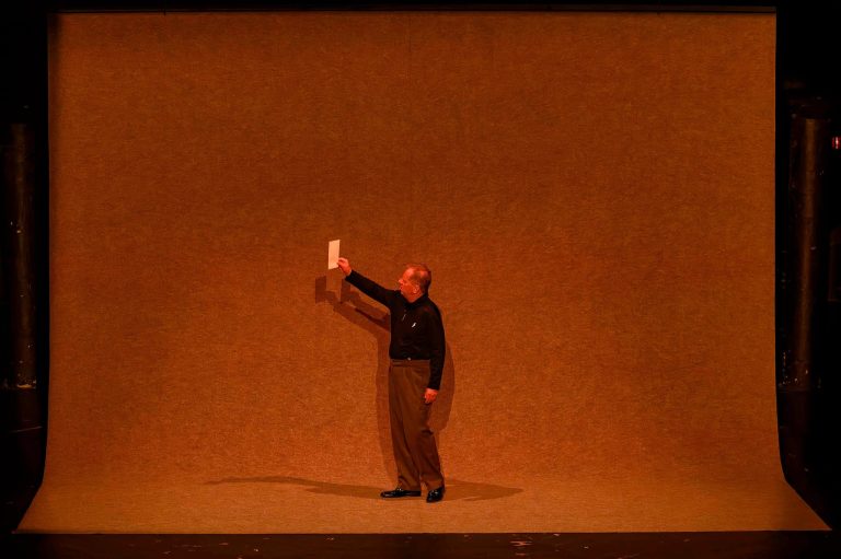 Richard Ayres: No. 61 (David) – Nicholas Isherwood , 23. června 2026, Divadlo Antonína Dvořáka, Ostrava (zdroj New Opera Days Ostrava 2026)
