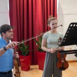 Fedor Rudin při výuce (zdroj Academy Kroměříž)