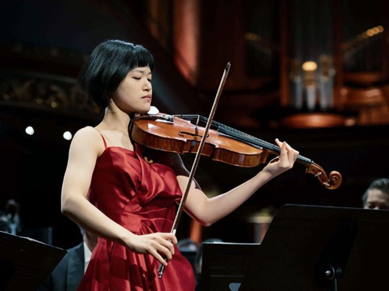 Ayaka Taniguchi (foto Anne Laure Lechat)