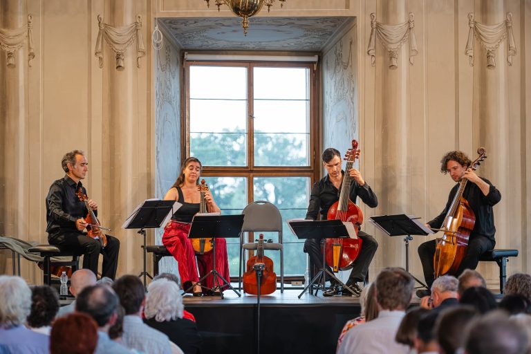 Letní slavnosti staré hudby: Phantasy, 30 července 2026, Lobkowiczký palác, Praha – Vittorio Ghielmi Viol Quartet (foto Jan Kantor)