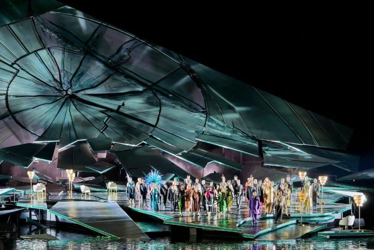 Bregenzer Festspiele – Giuseppe Verdi: La traviata, 26. července 2026, Jezerní scéna, Bregenz (foto Anja Koehler)