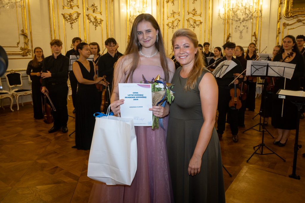Veronika Vlková, Kateřina Kněžíková (zdroj Academy Kroměříž)
