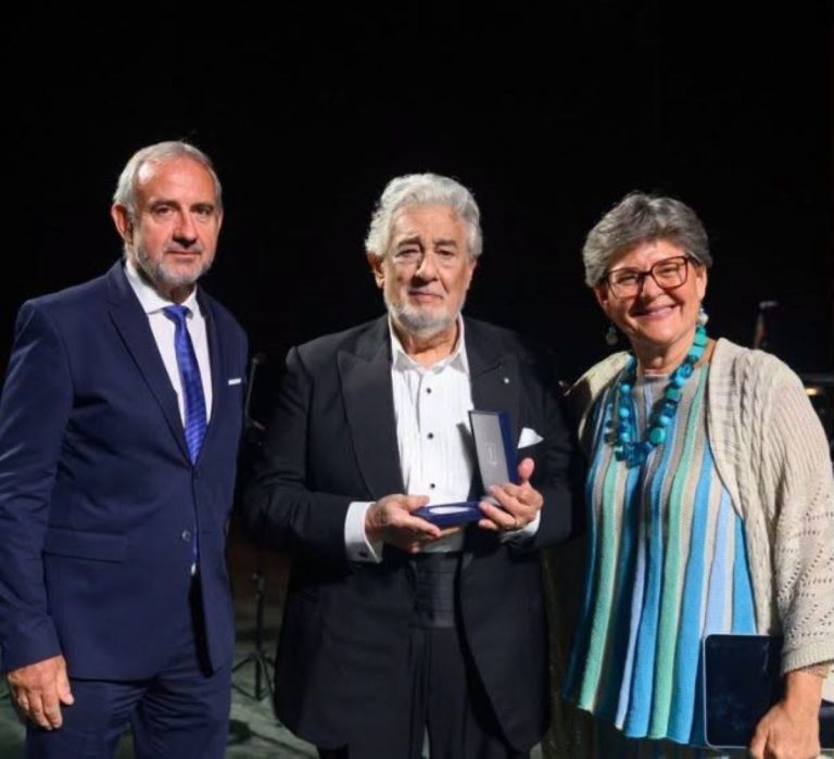 Hermann Parzinger, Plácido Domingo, Sneška Quaedvlieg-Mihailović (zdroj Europa Nostra, foto Giorgio Andreuccetti)