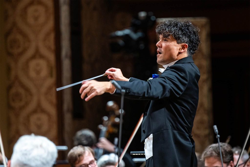 Zahajovací koncert SOČR 100, 24. září 2026, Rudolfinum, Praha – Elias Grandy a Symfonický orchestr Českého rozhlasu (foto Michal Fanta)