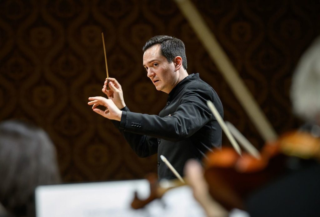 Iván López Reynoso, 29. září 2026, Dvořákova síň, Rudolfinum, Praha (zdroj Prague Philharmonia, foto Petra Hajská)