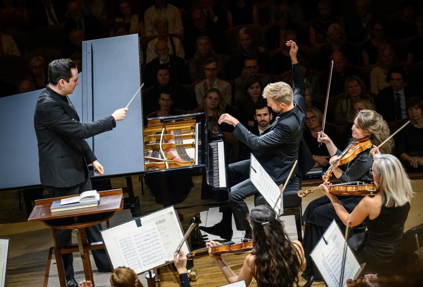 Iván López Reynoso, Andrew von Oeyen, Prague Philharmonia, 29. září 2026, Dvořákova síň, Rudolfinum, Praha (zdroj Prague Philharmonia, foto Petra Hajská)