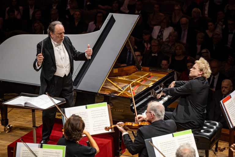 Riccardo Chailly, Alexander Malofejev, Filarmonica della Scala, 6. září 2026, Rudolfinum, Praha (zdroj Dvořákova Praha)