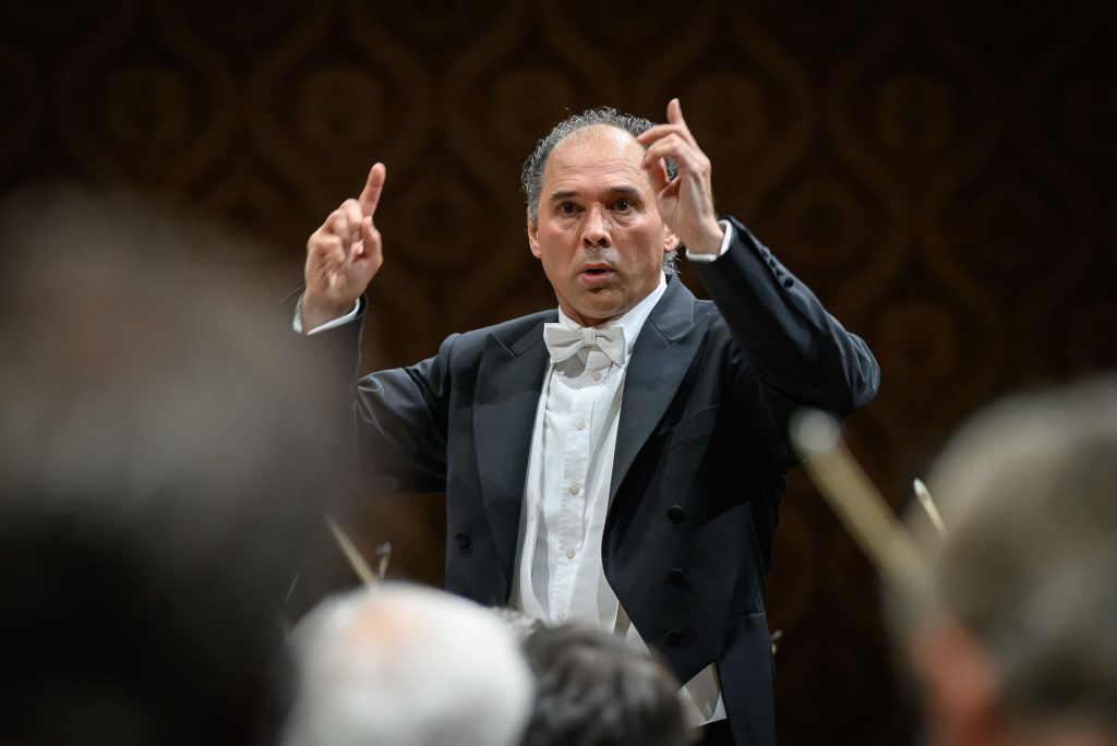 Dvořákova Praha: Wiener Philharmoniker, Tugan Sokhiev, Hilary Hahn, 12. září 2026, Rudolfinum, Dvořákova síň (foto Petra Hajská)