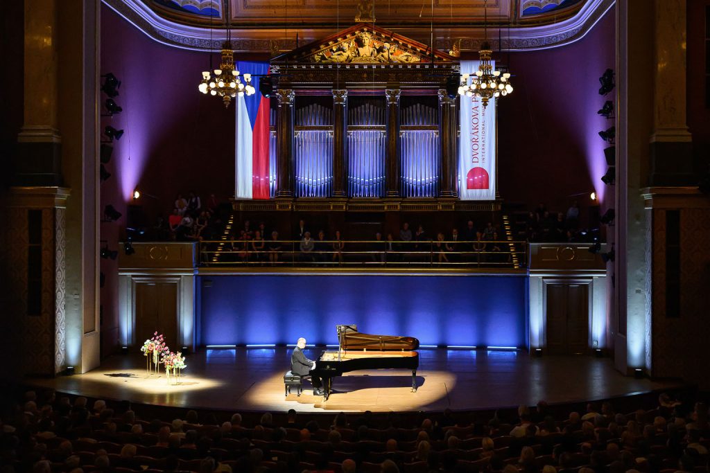 Dvořákova Praha: Alexander Melnikov, 21. září 2026, Rudolfinum, Dvořákova síň (foto Petra Hajská)