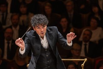 Dvořákova Praha: Koncert ke 100. výročí vzniku Symfonického orchestru Českého rozhlasu, 15. září 2026, Dvořákova síň, Rudolfinum – Elias Grandy (foto Petra Hajská)