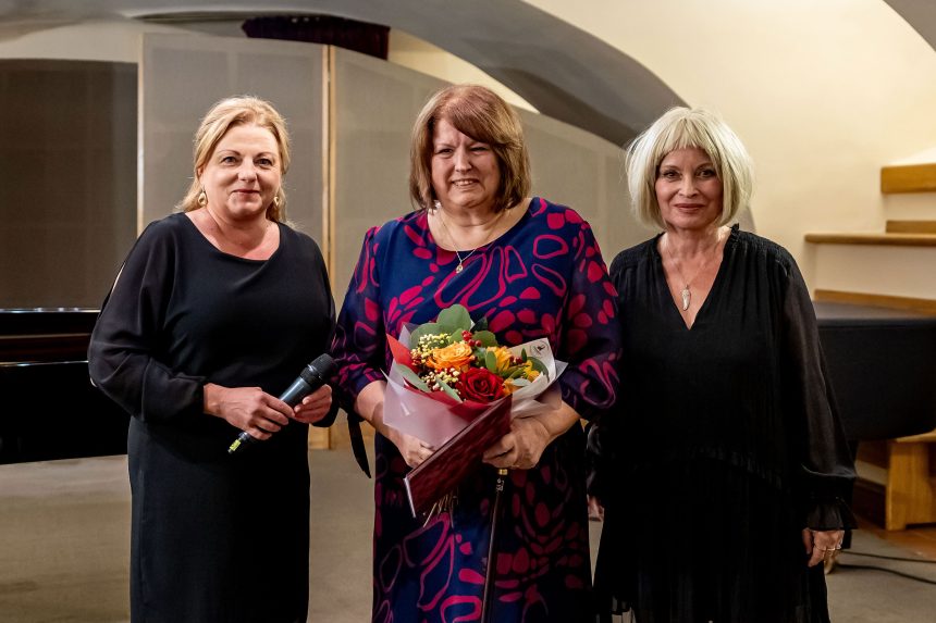 Lenka Kavalová, Věra Šustíková, Lenka Dohnalová (zdroj Národní institut pro kulturu)