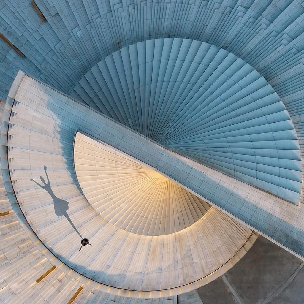 Shanghai Grand Opera House (zdroj Architecture Lab Magazine)