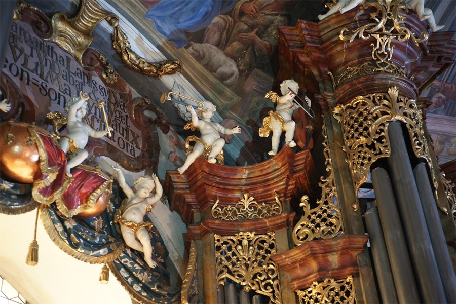Barokní varhany loretánského kostela (zdroj Loreta Praha)