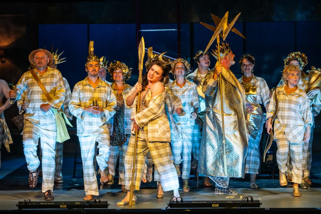 Jacques Offenbach: Orfeus v podsvětí, Divadlo F. X. Šaldy Liberec (foto Daniel Dančevský)