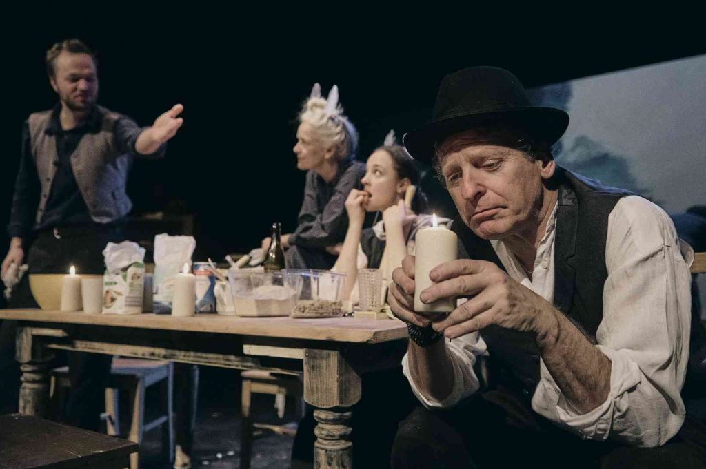 Henri Pourrat, Lucie Trmíková: Tohle se stalo!, Divadelní spolek JEDL (zdroj Mezinárodní festival Divadlo)
