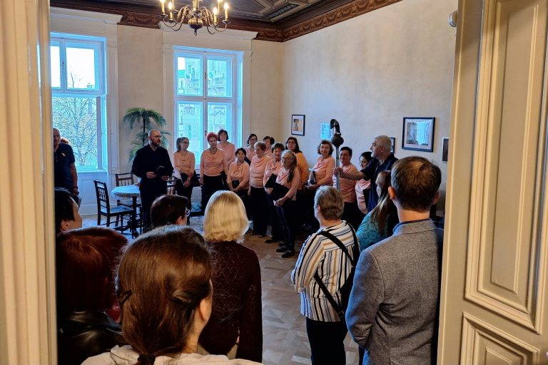 Počátky pěveckých sborů Orlice a Vlastimila – vernisáž (zdroj Harmonium-Historie)