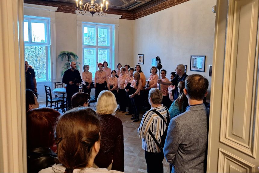 Počátky pěveckých sborů Orlice a Vlastimila – vernisáž (zdroj Harmonium-Historie)