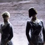 Simona Dejmková a Sarah Jedličková: Přes oči nevidím, Nová generace (foto Vojtěch Brtnický)