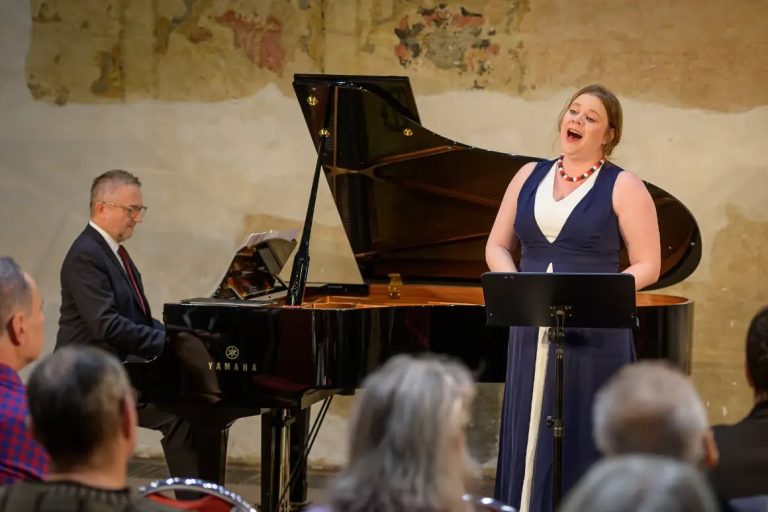Lieder Society: Československý salón, 16. října 2026, Novoměstská radnice, Praha – Róbert Pechanec a Tamara Morozová (foto Petr Vrabec)