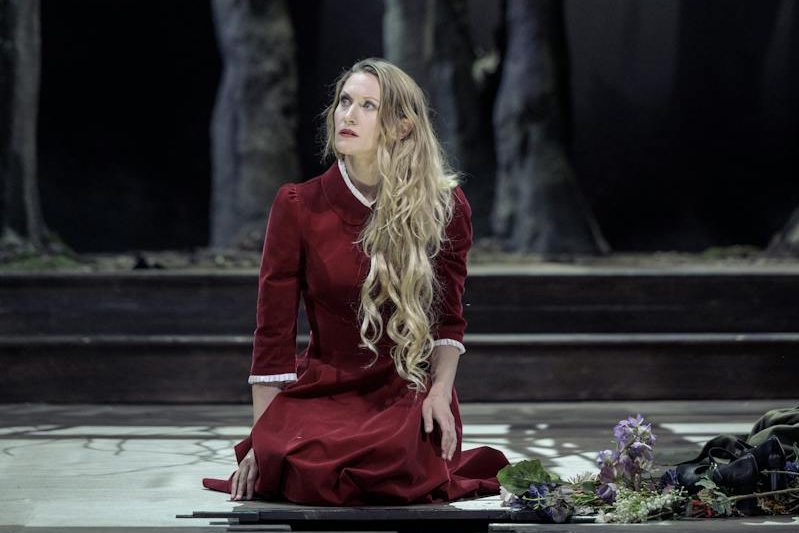 Claude Debussy: Pelleas a Melisanda, Národní divadlo, Praha – Arnheiður Eiríksdóttir (foto Petr Neubert)