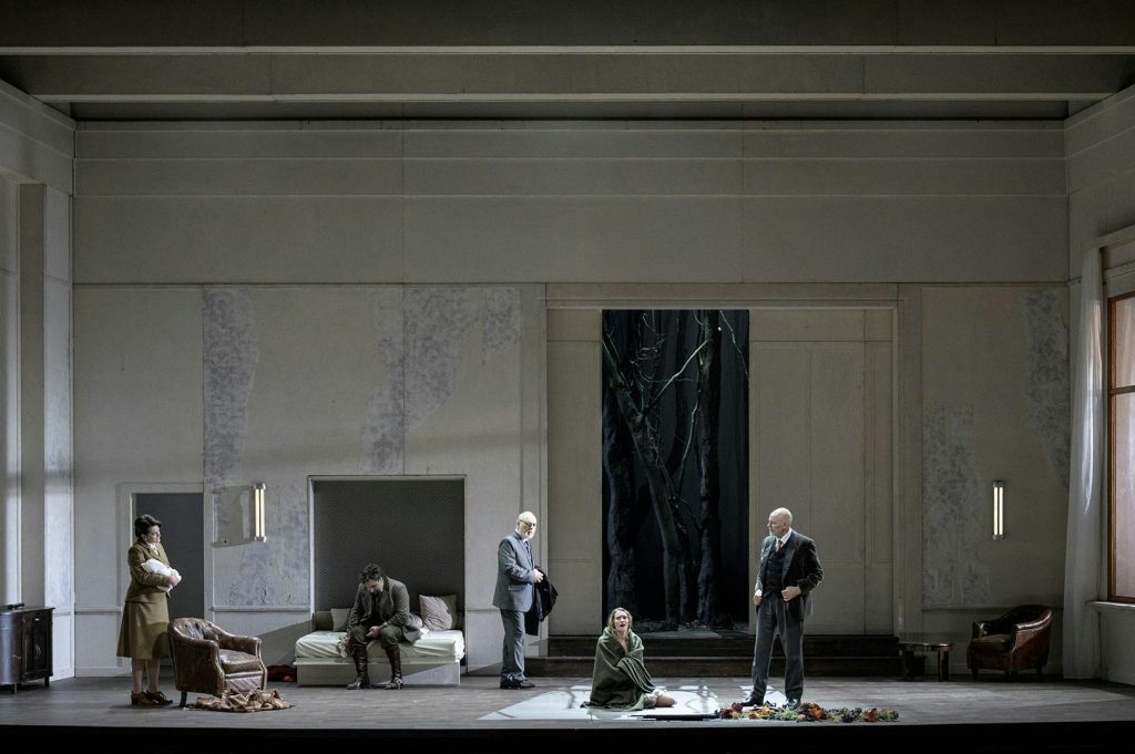 Claude Debussy: Pelleas a Melisanda, Národní divadlo, Praha – Eva Kroon, Pavol Kubáň, Jiří Sulženko, Arnheiður Eiríksdóttir a Anders Lorentzson (foto Petr Neubert)