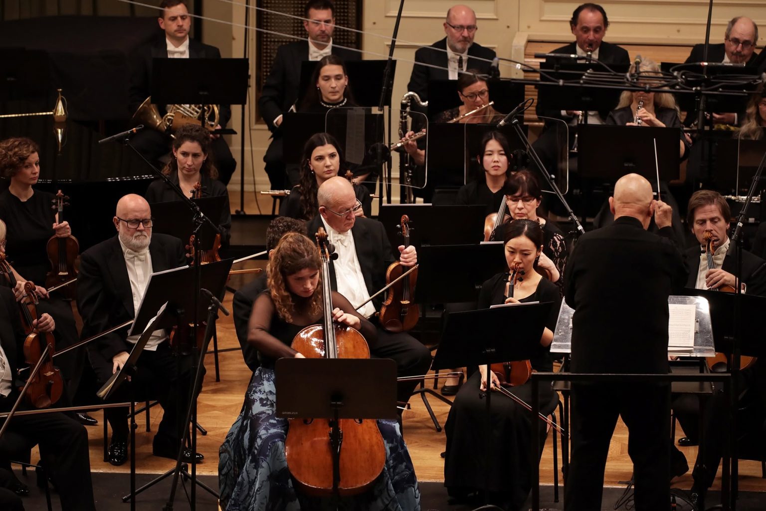 Harmonie protikladů, 1. abonentní koncert cyklu Filharmonie doma, 15. října 2026, Besední dům, Brno – Julia Hagen a Filharmonie Brno (zdroj Filharmonie Brno)